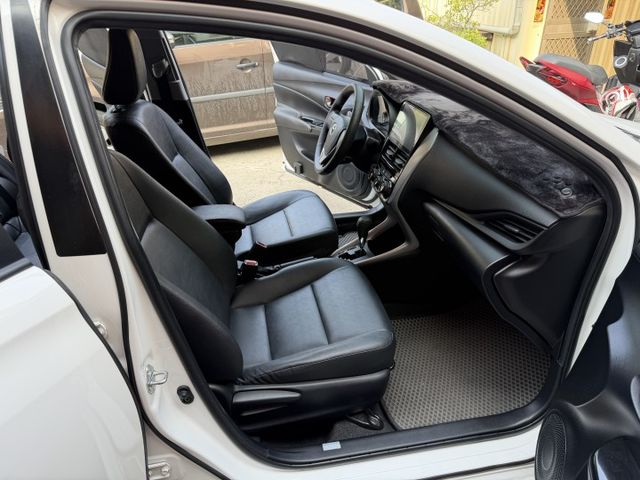 全車原版件/雙安/大螢幕安卓機/光感應頭燈/電動收折後視鏡/7速手自排/循跡防滑系統/胎壓顯示/不敗首選  第6張相片