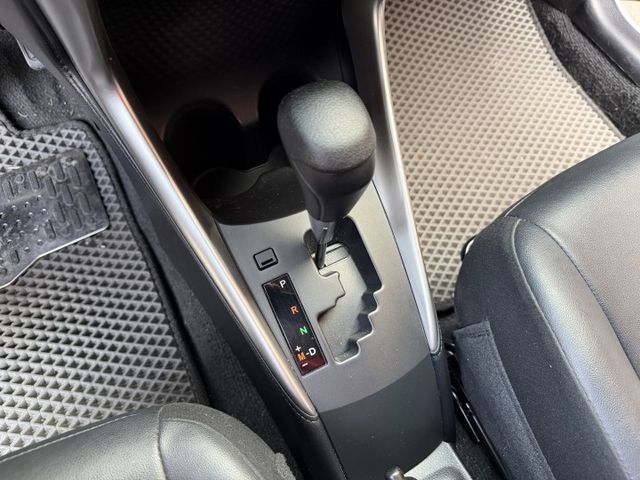 全車原版件/雙安/大螢幕安卓機/光感應頭燈/電動收折後視鏡/7速手自排/循跡防滑系統/胎壓顯示/不敗首選  第11張相片