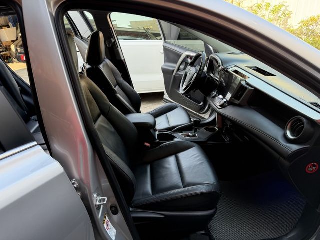 全車原鈑件/6安全氣囊/大螢幕安卓機/電動尾門/雙區恆溫/定速/I-KEY/電動椅/車頂架/電動天窗  第6張相片