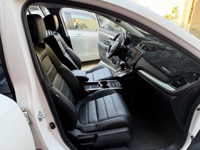 VTi-S/6安全氣囊/車道維持/ACC跟車/電動尾門/自動煞車/CARPLAY車機/超搶手猶豫就沒有  第6張相片