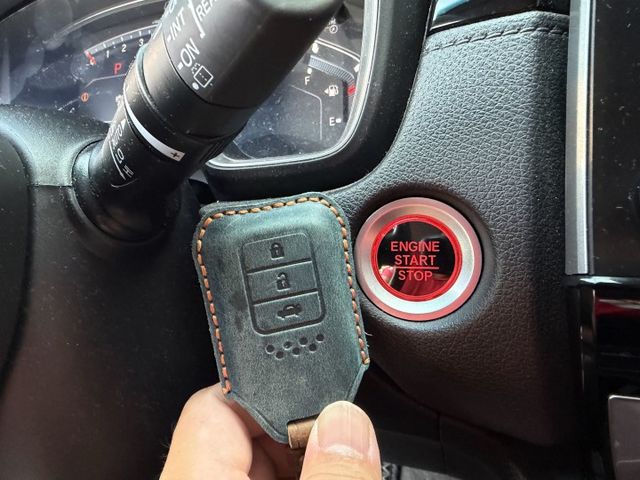 VTi-S/6安全氣囊/車道維持/ACC跟車/電動尾門/自動煞車/CARPLAY車機/超搶手猶豫就沒有  第9張相片