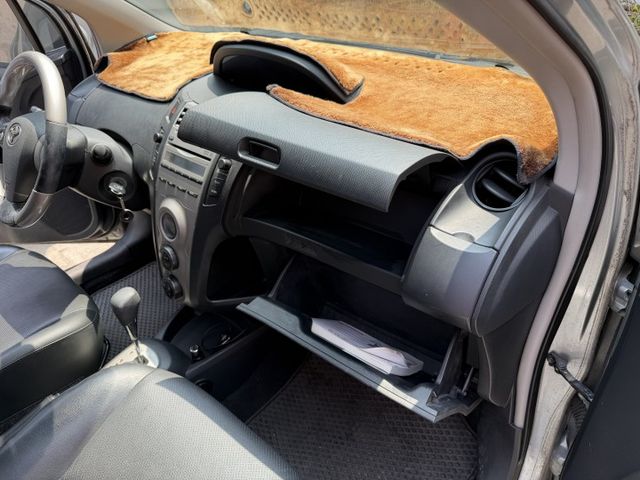 G版/雙安/方向盤音響快控//恆溫空調/6/4分離後座椅/前車距雷達/耐用好顧/省油靈活/不敗代步車  第12張相片