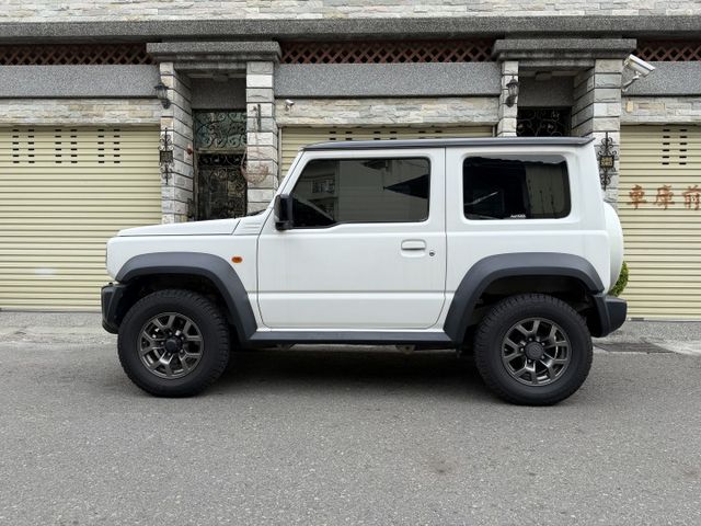 6安氣囊/大螢幕安卓機/ALL GRIP四傳系統/定速/恆溫空調/正統越野血統/個性吸睛  第2張相片