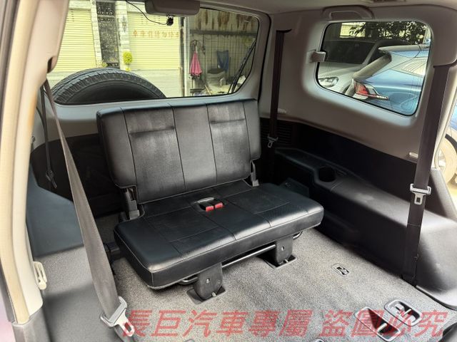 全車原鈑件/7人座/4WD/大螢幕安卓機/5速手自排/電動椅/後座出風口/天窗/越野王者  第8張相片