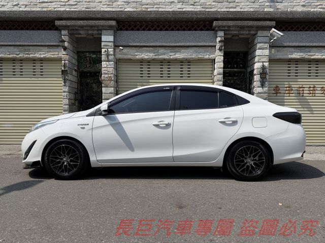 全車原版件/雙安/大螢幕安卓機/光感應頭燈/電動收折後視鏡/7速手自排/循跡防滑系統/胎壓顯示/不敗首選  第2張相片
