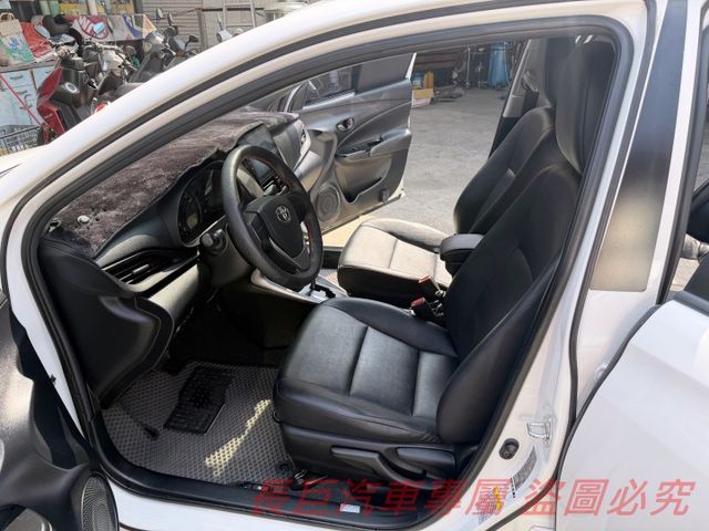 全車原版件/雙安/大螢幕安卓機/光感應頭燈/電動收折後視鏡/7速手自排/循跡防滑系統/胎壓顯示/不敗首選  第5張相片