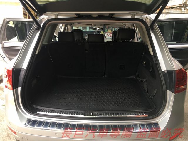 全車原鈑件.低里程.6安.全景天窗.雙前電動椅.4WD.換檔撥片.定速系統.電動尾門.有力好開.大器豪華!  第8張相片
