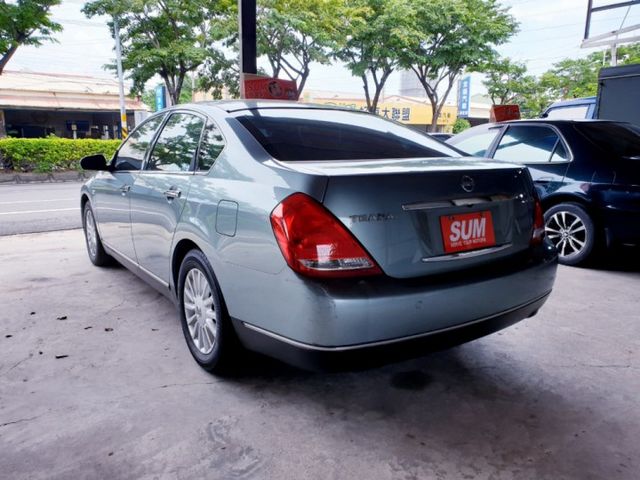 恆溫空調 米色內裝 實車實價  第2張相片