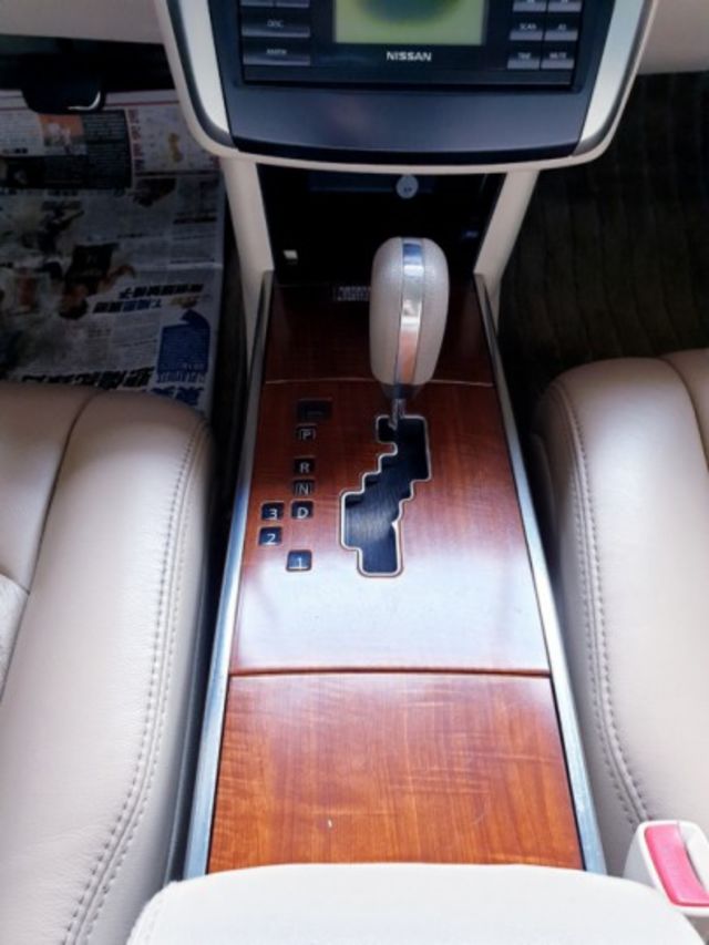 恆溫空調 米色內裝 實車實價  第6張相片