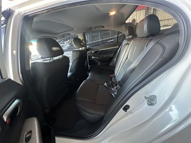 CIVIC  第5張相片