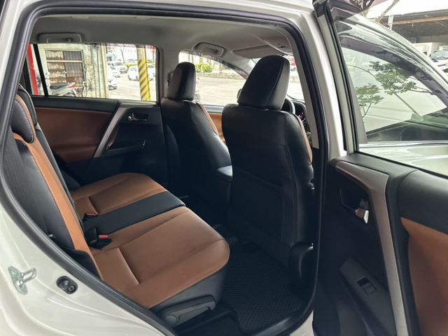 RAV4  第6張相片