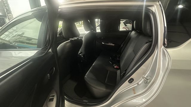 YARIS  第5張相片