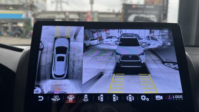 YARIS  第8張相片