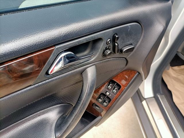 C-CLASS SEDAN W203  第6張相片