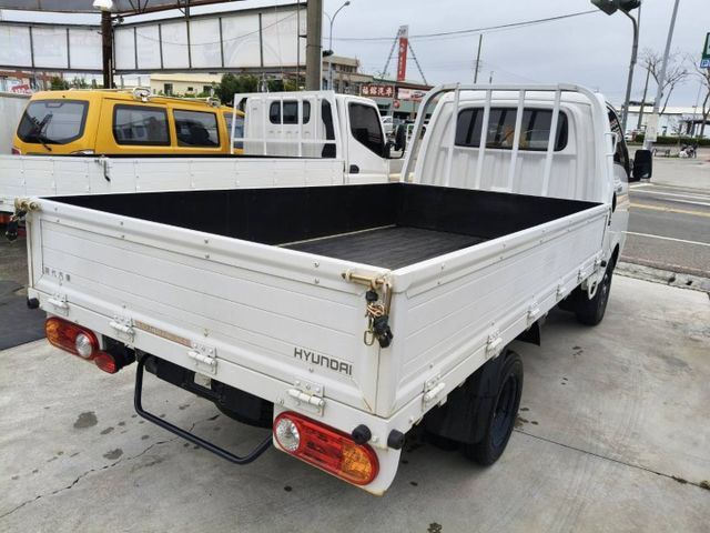 自手排 全新領牌車 貨斗10呎 柴油省油 舒適好開  第5張相片