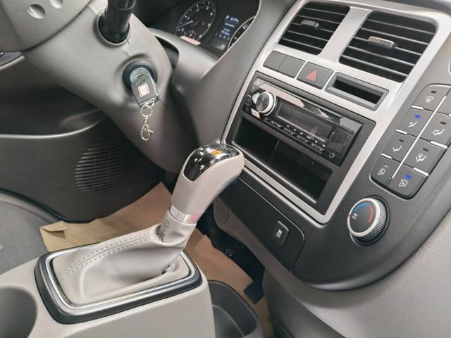 自手排 全新領牌車 貨斗10呎 柴油省油 舒適好開  第12張相片