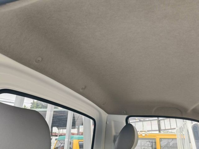 自手排 全新領牌車 貨斗10呎 柴油省油 舒適好開  第13張相片