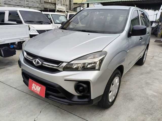 2020年2月出廠 中華ZINGER 2.4手排5人座自排客貨車 原鈑件 里程保證10萬多公里  第2張相片