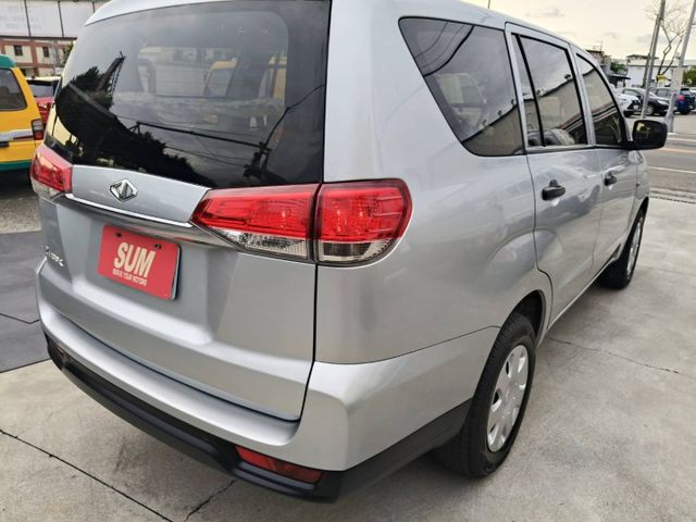 2020年2月出廠 中華ZINGER 2.4手排5人座自排客貨車 原鈑件 里程保證10萬多公里  第5張相片