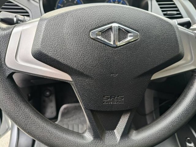 2020年2月出廠 中華ZINGER 2.4手排5人座自排客貨車 原鈑件 里程保證10萬多公里  第17張相片