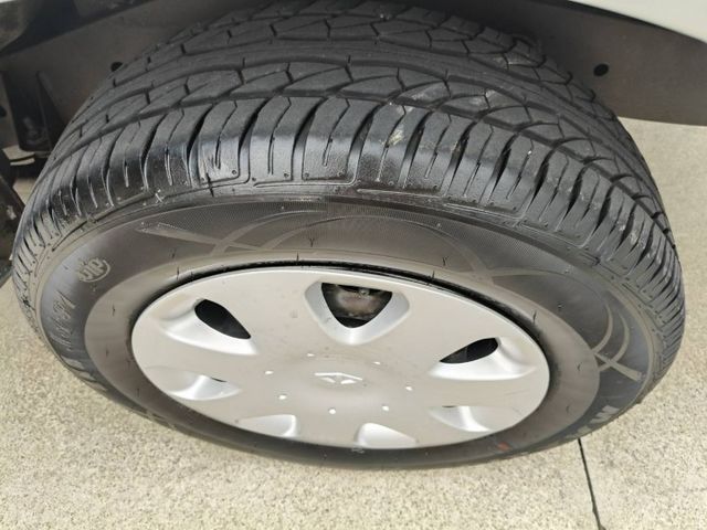 里程保證 有後照鏡型倒車影像 認證通過 四輪如新 工作休旅兩相宜  第15張相片