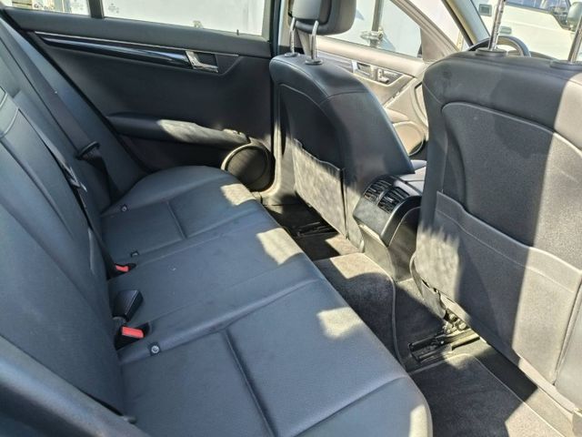 一手老闆用車 車況佳 無事故無泡水 里程保證  第14張相片