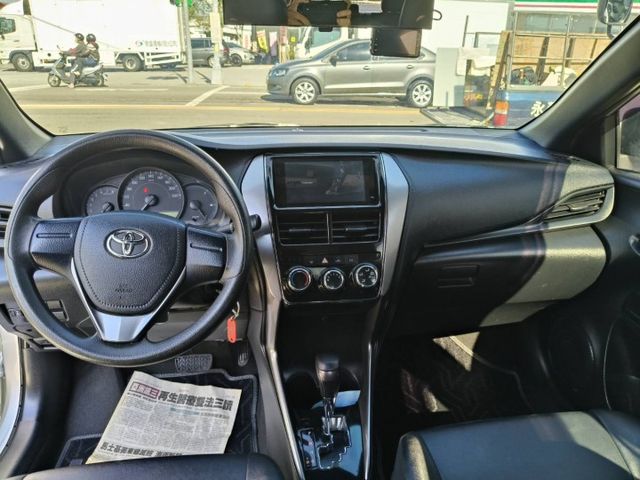 原鈑件里程保證11萬多公里 最耐操的小車 好停車 好保養 妥善率高 有電摺後視鏡 鋁圈  第9張相片