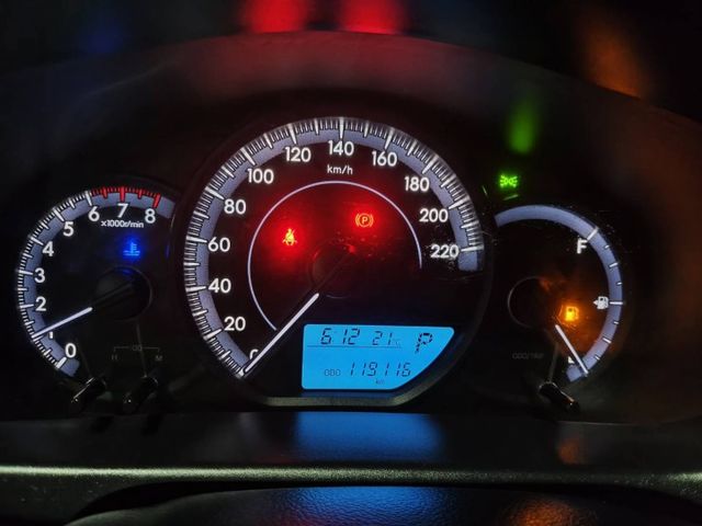 原鈑件里程保證11萬多公里 最耐操的小車 好停車 好保養 妥善率高 有電摺後視鏡 鋁圈  第15張相片