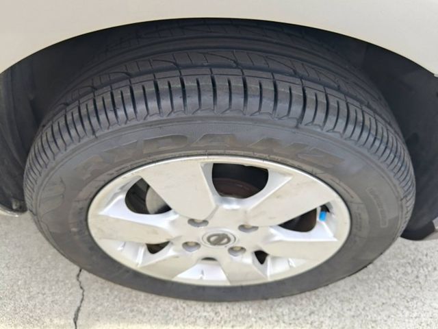 1.6五人座 原鈑件有恆溫、雙安全氣囊、里程保證16萬多公里、四輪如新、剛保養完成  第8張相片