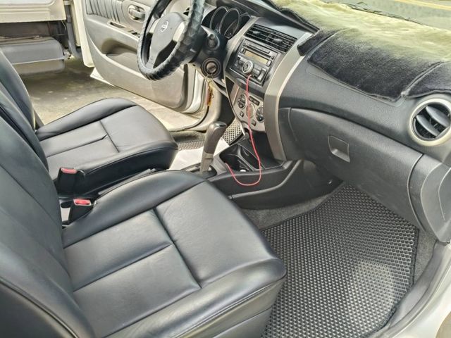 1.6五人座 原鈑件有恆溫、雙安全氣囊、里程保證16萬多公里、四輪如新、剛保養完成  第11張相片