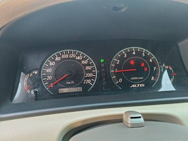 一手女用車 里程保證11萬多公里 無事故無泡水 整修完成附工單 內裝超美 最佳代步車  第8張相片