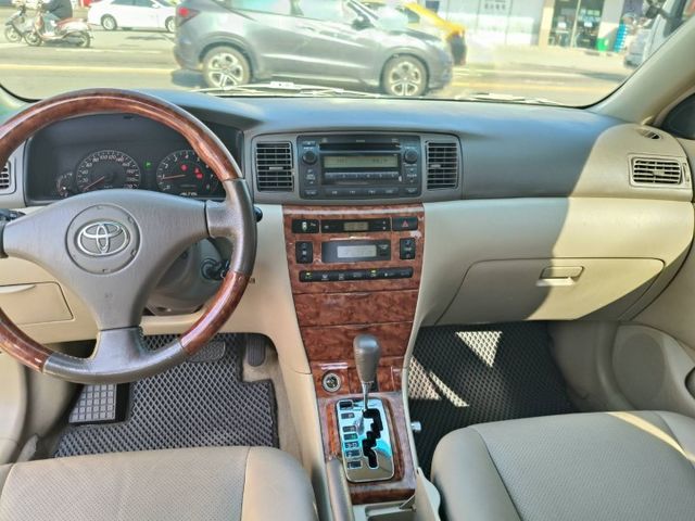 一手女用車 里程保證11萬多公里 無事故無泡水 整修完成附工單 內裝超美 最佳代步車  第14張相片