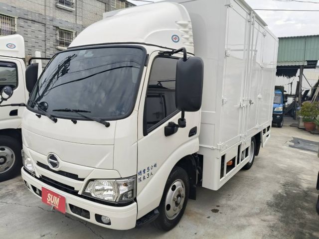 正五噸 手排11呎 里程保證61000多公里 原鈑件   箱子 長約349公分 寬約201公分 高約193  第3張相片