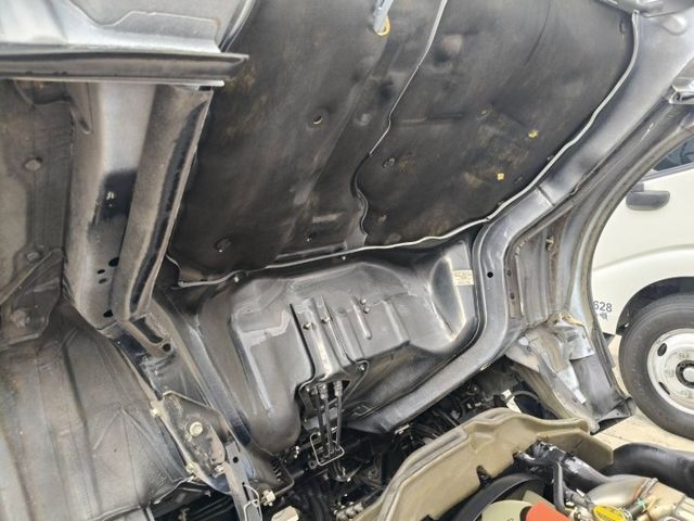 正五噸 手排11呎 里程保證61000多公里 原鈑件   箱子 長約349公分 寬約201公分 高約193  第11張相片