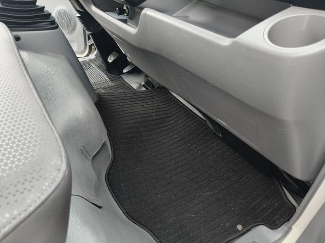 正五噸 手排11呎 里程保證61000多公里 原鈑件   箱子 長約349公分 寬約201公分 高約193  第14張相片