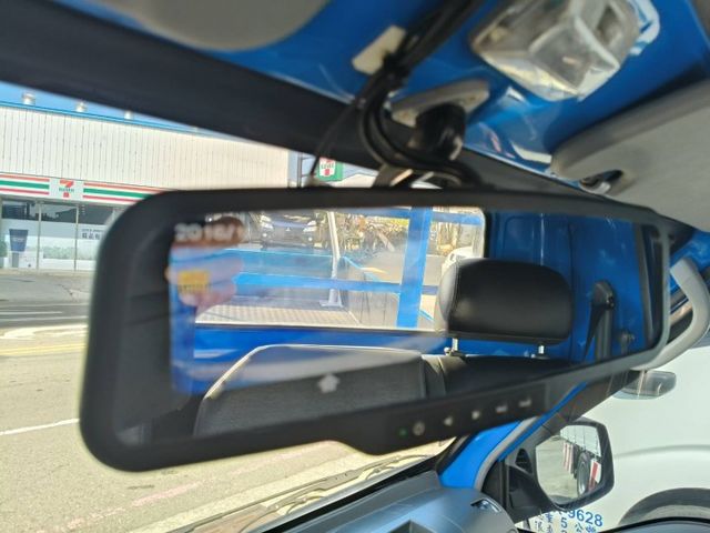 2019年11月出廠 中華得利卡 6速手排 原鈑件里程保證 13萬公里 無待修  第11張相片