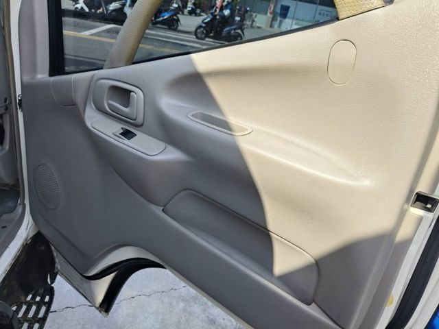 特製貨斗 堅固耐用 貨斗長10.6尺 車況佳 有力耐載重  第13張相片