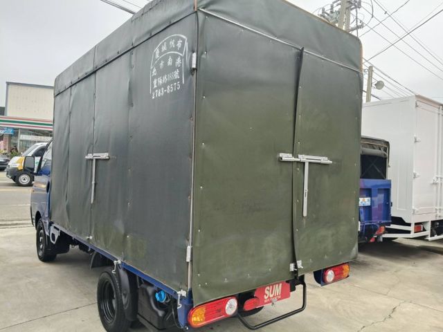 原鈑件 里程保證18000多公里 自手排 高蓬架三面開門 好開又省油  第4張相片