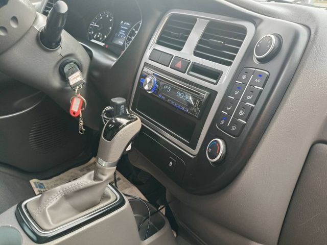 原鈑件 里程保證18000多公里 自手排 高蓬架三面開門 好開又省油  第8張相片