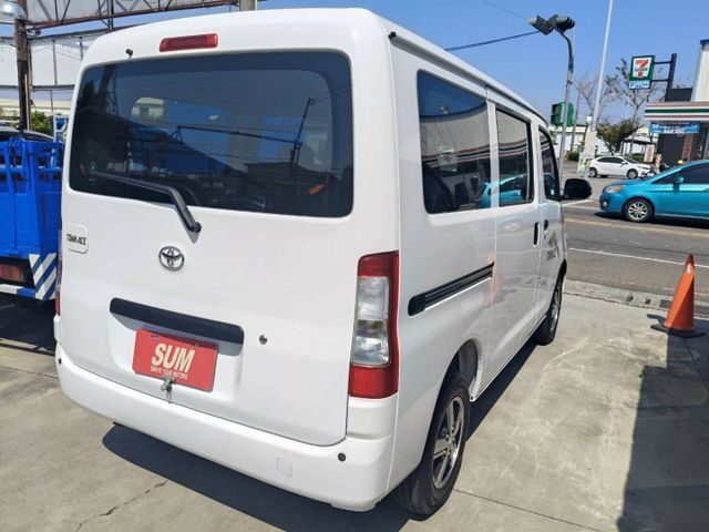 頂級版 有TSS 2.0盲點 鋁圈 電動後視鏡 全車原鈑件 保證僅跑3000多公里  第5張相片