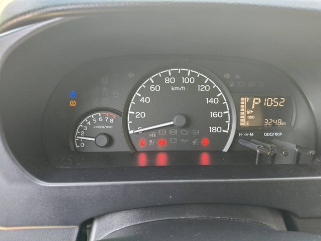 頂級版 有TSS 2.0盲點 鋁圈 電動後視鏡 全車原鈑件 保證僅跑3000多公里  第8張相片