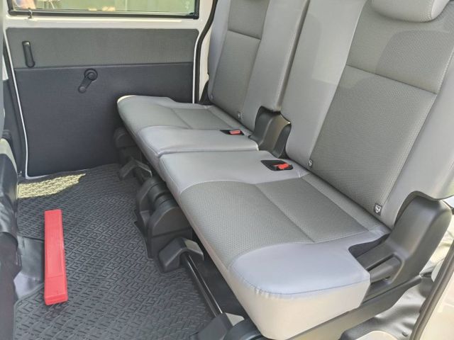 頂級版 有TSS 2.0盲點 鋁圈 電動後視鏡 全車原鈑件 保證僅跑3000多公里  第11張相片