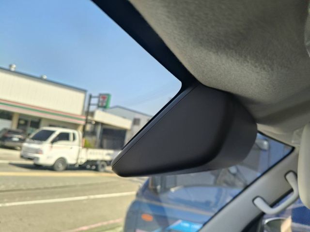 頂級版 有TSS 2.0盲點 鋁圈 電動後視鏡 全車原鈑件 保證僅跑3000多公里  第13張相片