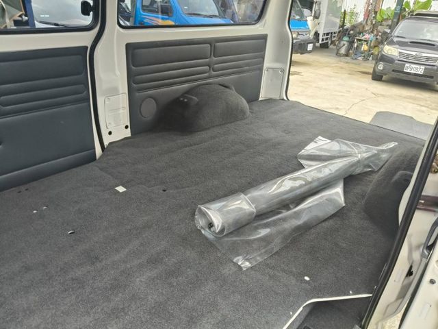 里程保證原鈑件 二人座貨車版 車況佳 買回去馬上發大財  第14張相片