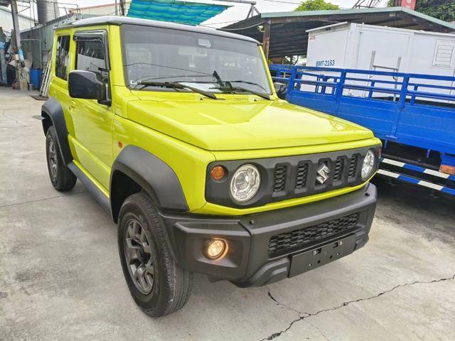超漂亮 四輪傳動 無改裝無涉水無OFF ROAD市區女用車 里程保證20000多公里原鈑件  第1張相片