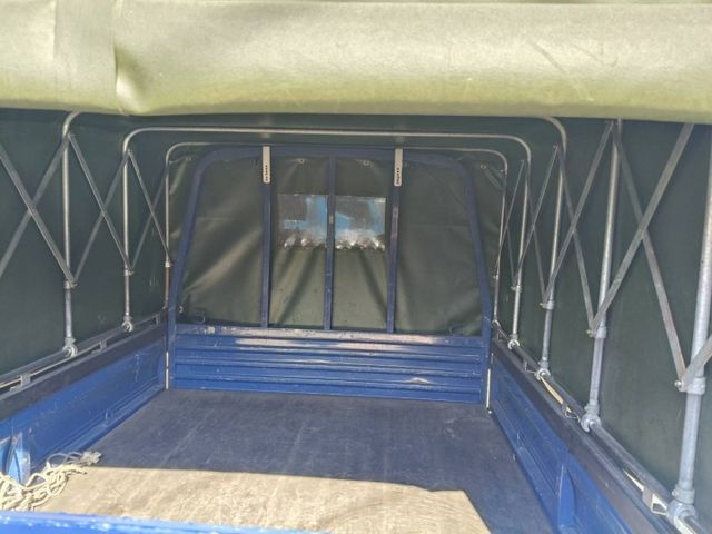 自排雙廂六人座 有昇降尾門 伸縮式車棚 里程保證26000多公里 原鈑件 車況佳  第8張相片