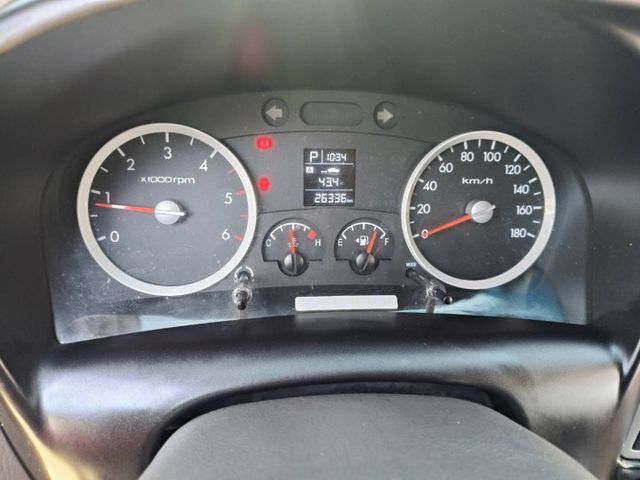自排雙廂六人座 有昇降尾門 伸縮式車棚 里程保證26000多公里 原鈑件 車況佳  第14張相片