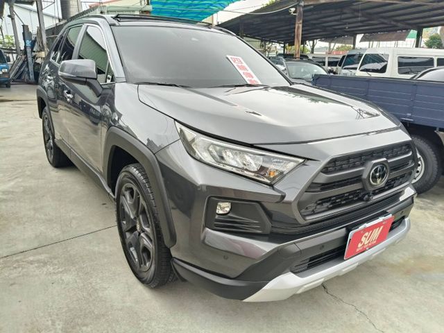 四輪傳動 AD版 全車原漆原鈑件 就像新車 里程保證11000多公里 盲點ACC車道偏移全景天窗電尾門電動椅  第1張相片