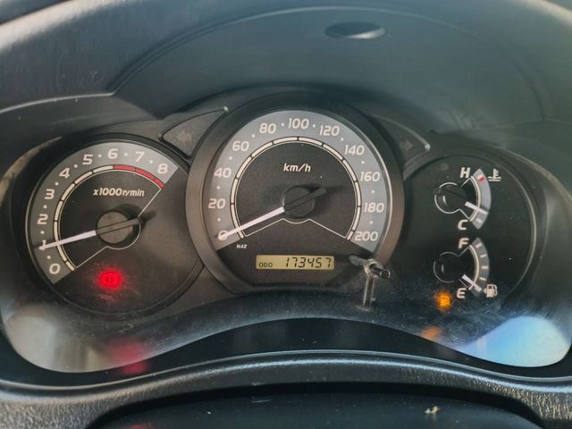 2015年12月出廠 TOYOYA INNOVA 2.0手排 原鈑件 里程保證17萬多公里 無事故無泡水  第6張相片