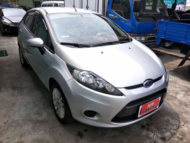 FIESTA 4D SEDAN  第1張相片